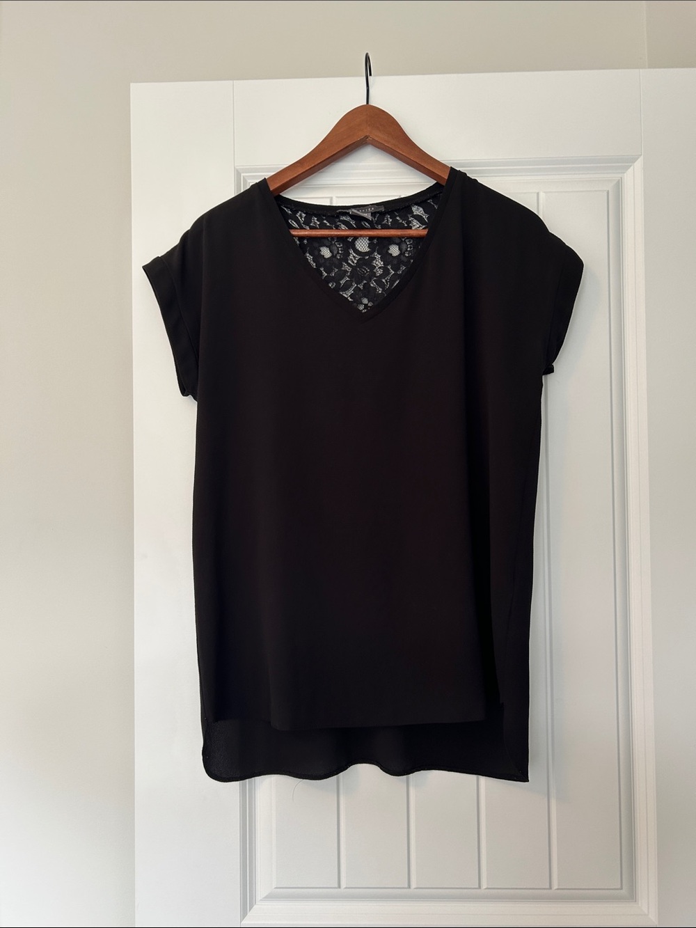 Suzy Shier Black V-Neck Short Sleeve Blouse